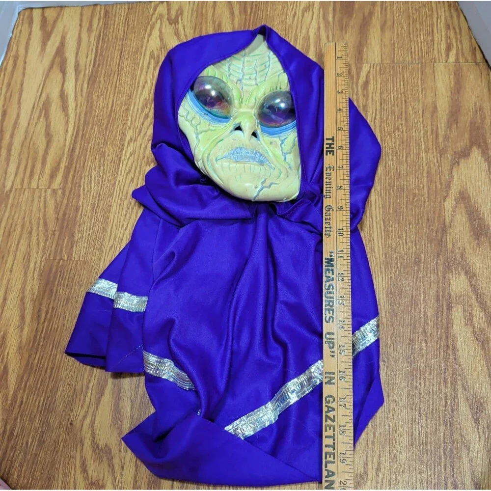 VTG Easter Unlimited Green Purple Space Martian Alien Hooded Mask HALLOWEEN!